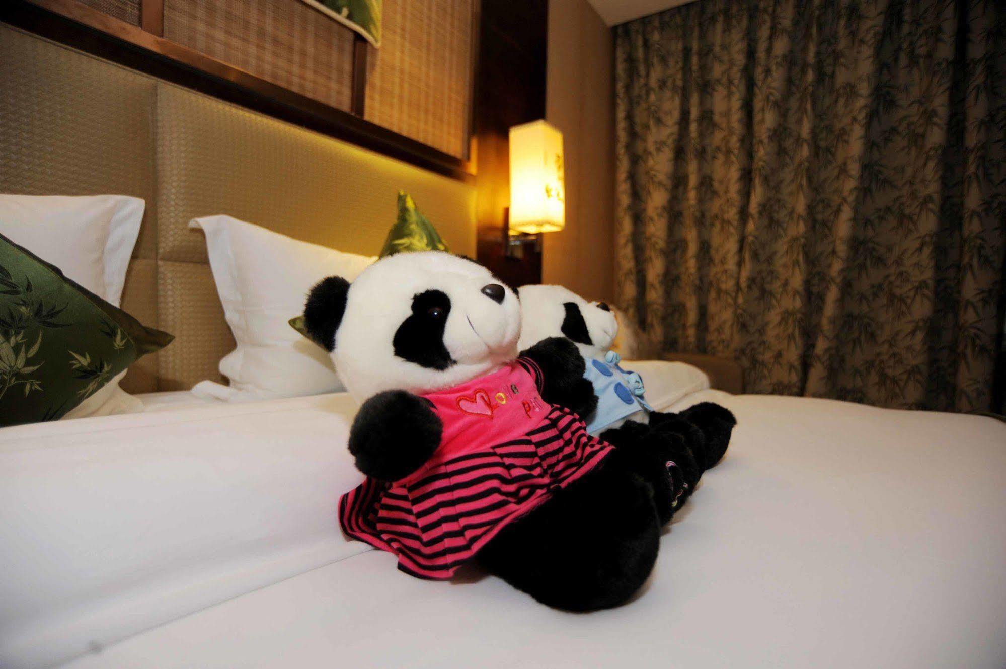 Chengdu Panda Prince Culture Hotel Εξωτερικό φωτογραφία